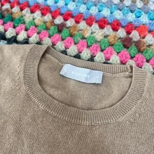 Everlane Cashmere Crewneck Sweater XS Tan Cream 100% Cashmere Ribbed Hem